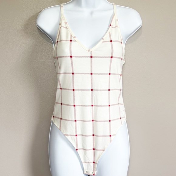 😎 Forever 21 Tank Top Cross Back Bodysuit Off White and Red Womens Size Large - Picture 1 of 7